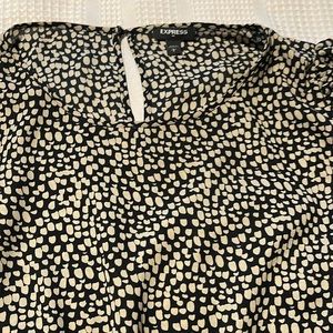 Express | Black and tan printed blouse | Size Large |